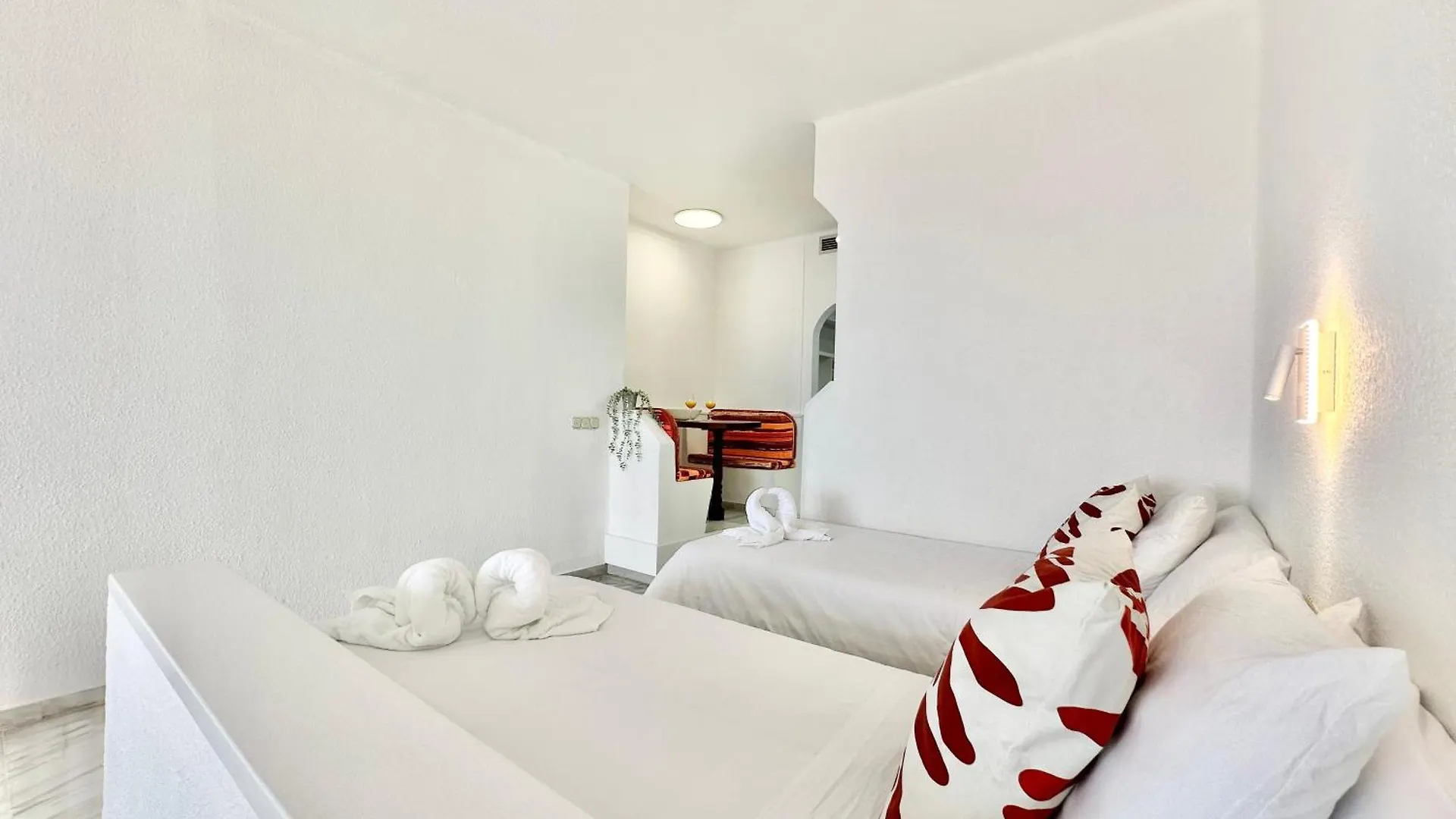 Atlantis Home (Adults Only) Costa Adeje  0*, Costa Adeje (Tenerife)
