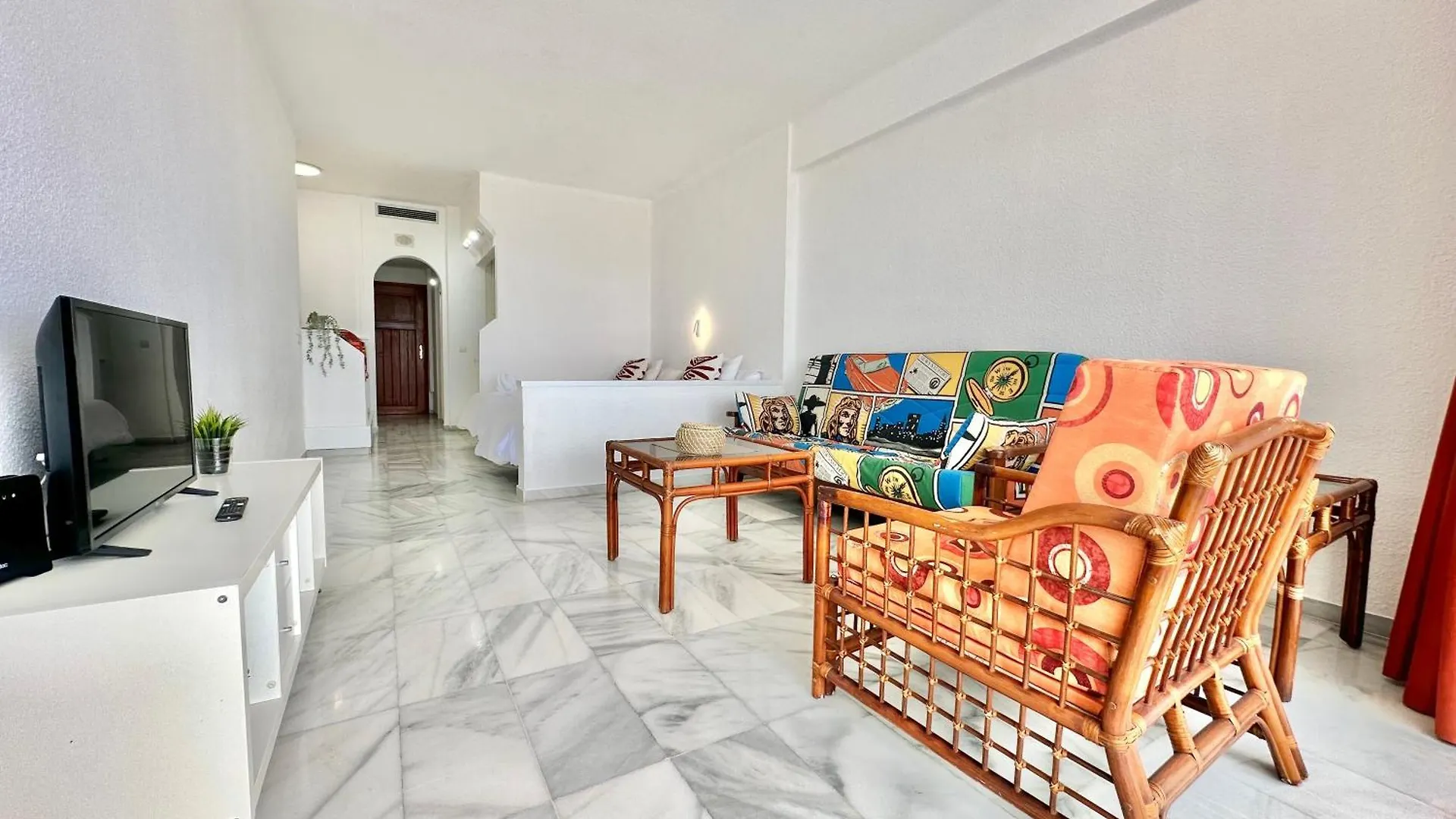 Atlantis Home (Adults Only) 아데제